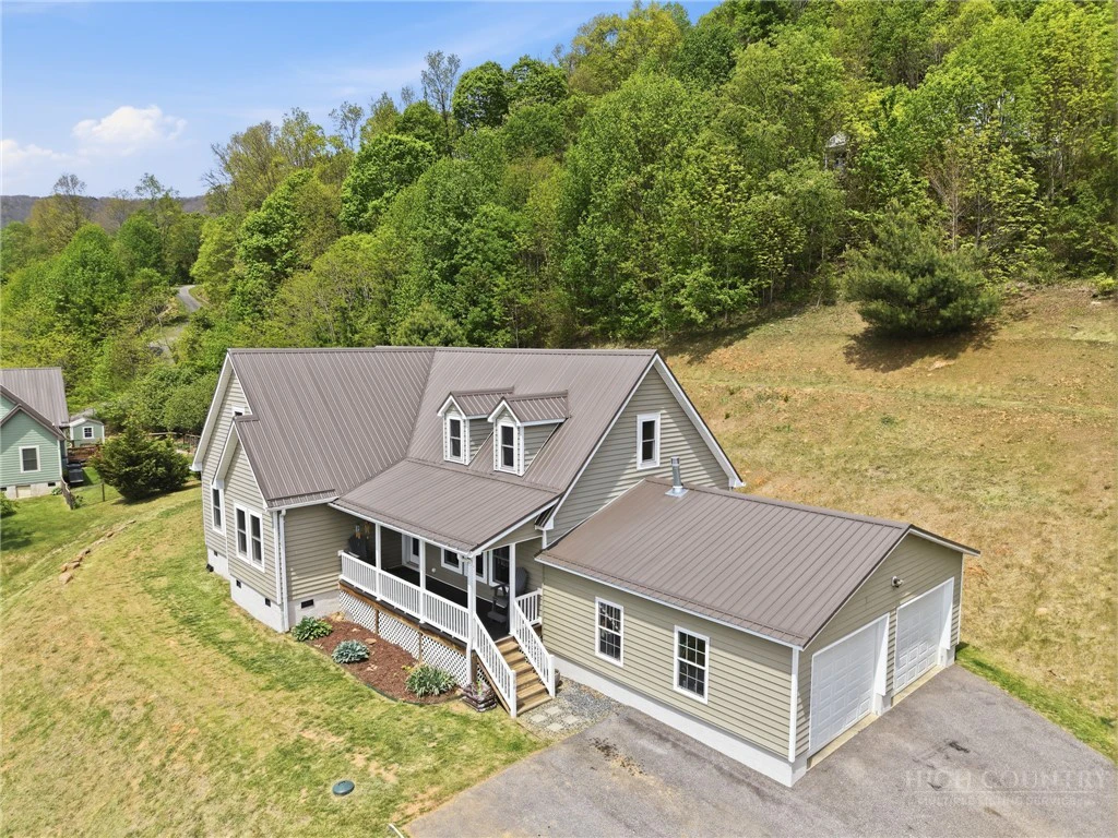 Image number 3 for the current listing
