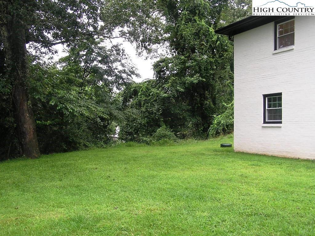 Image number 20 for the current listing