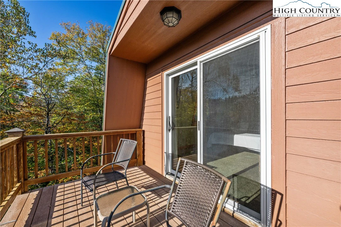 Image number 5 for the current listing