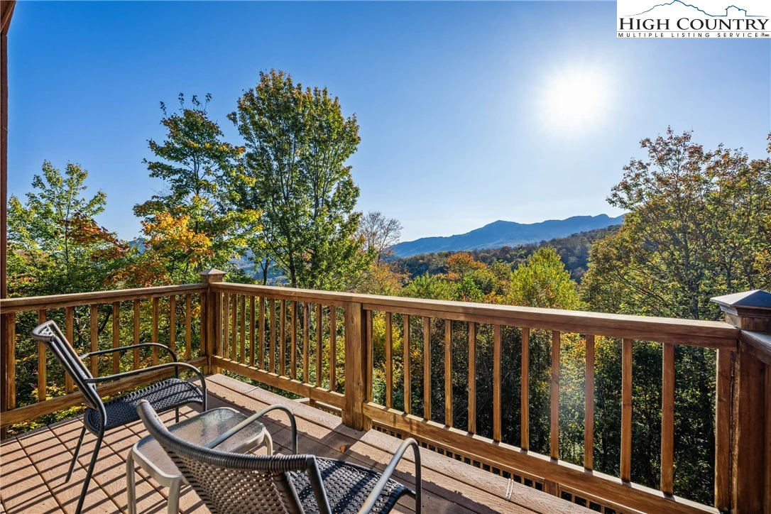 Image number 3 for the current listing