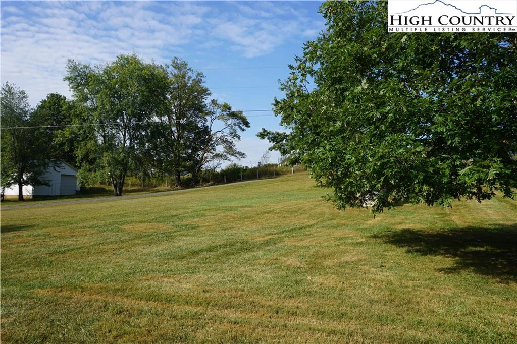 Image number 13 for the current listing