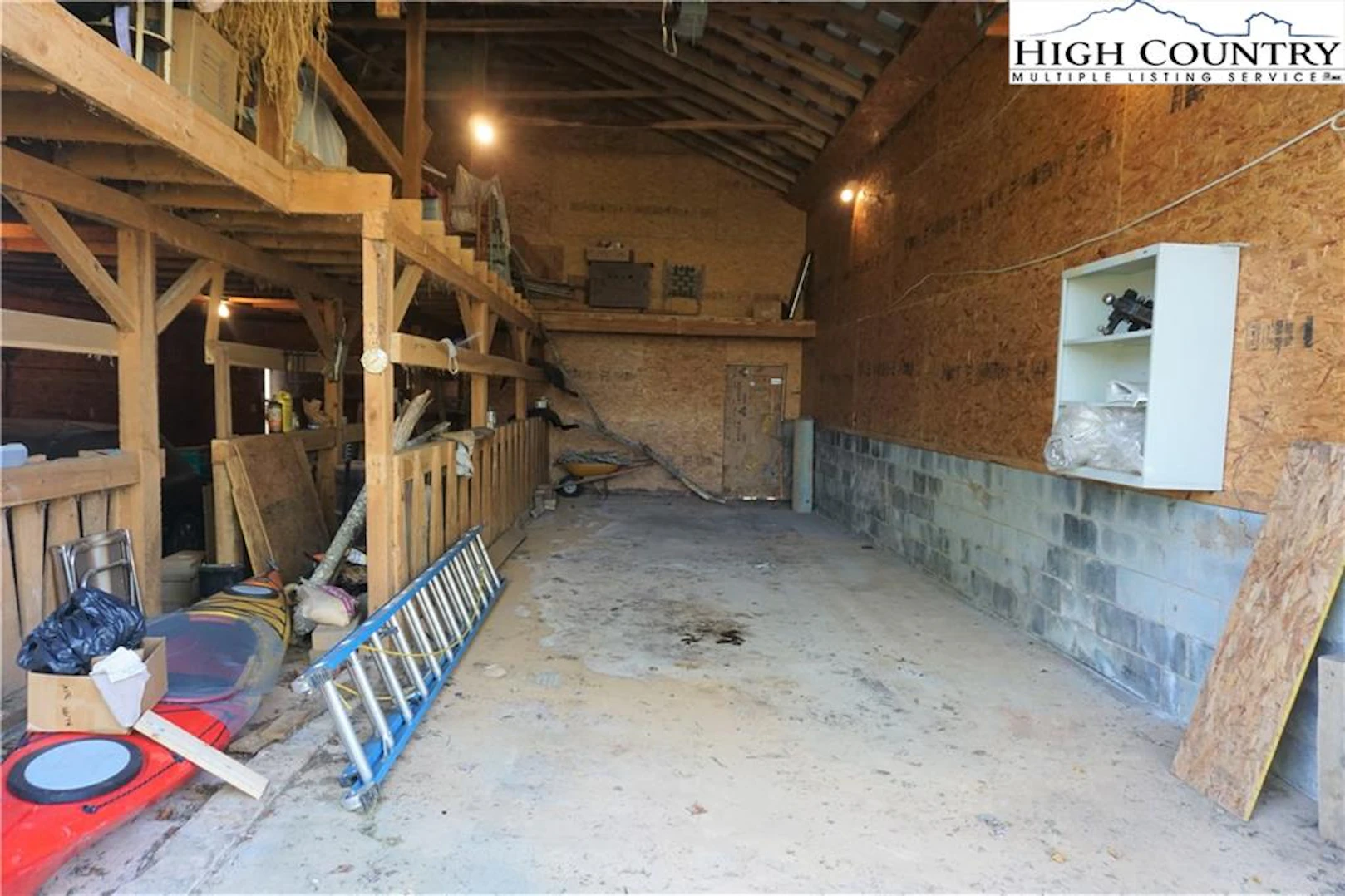 Image number 15 for the current listing