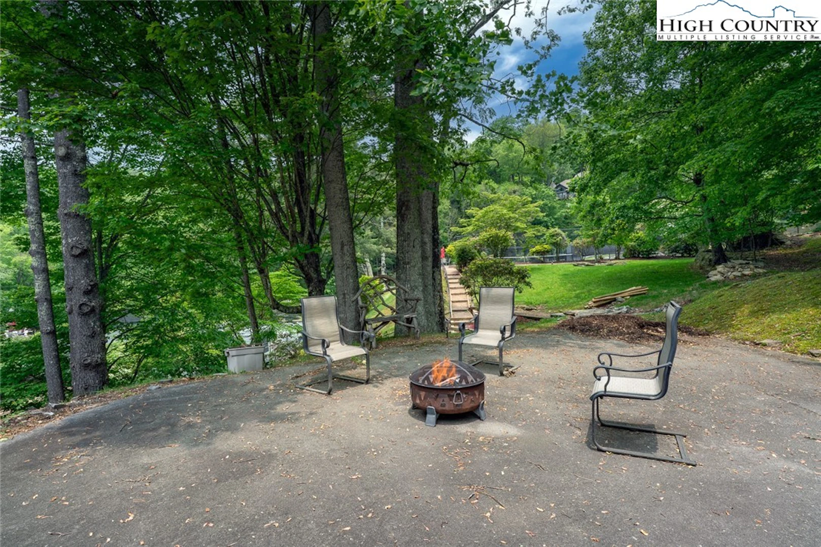 Image number 10 for the current listing