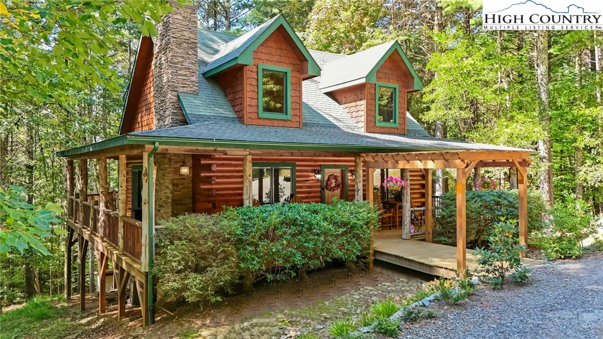 Image number 1 for the current listing
