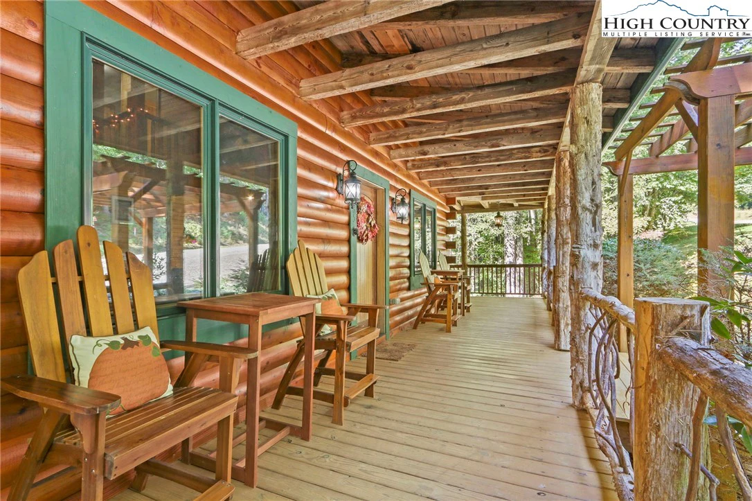 Image number 13 for the current listing