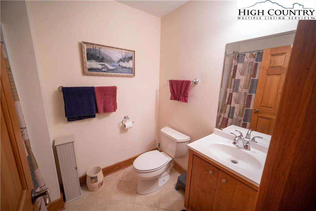 Image number 7 for the current listing
