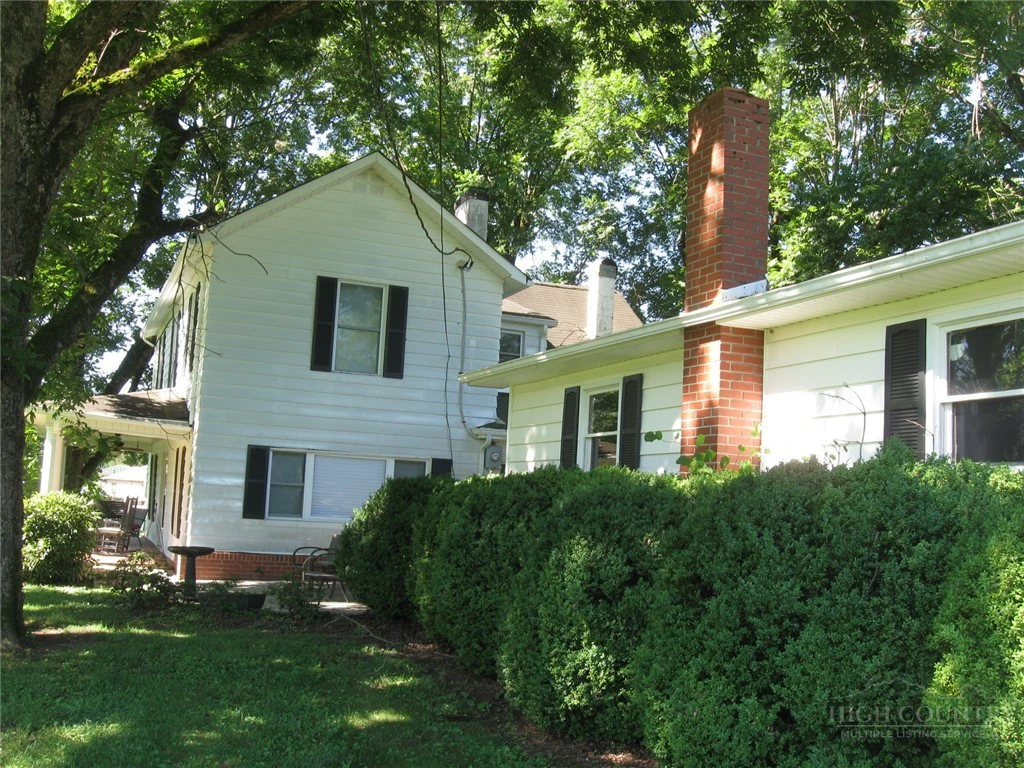 Image number 4 for the current listing
