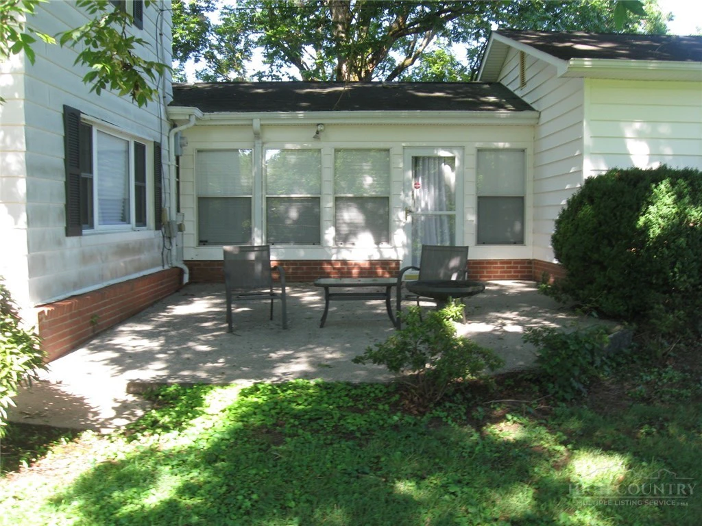 Image number 5 for the current listing