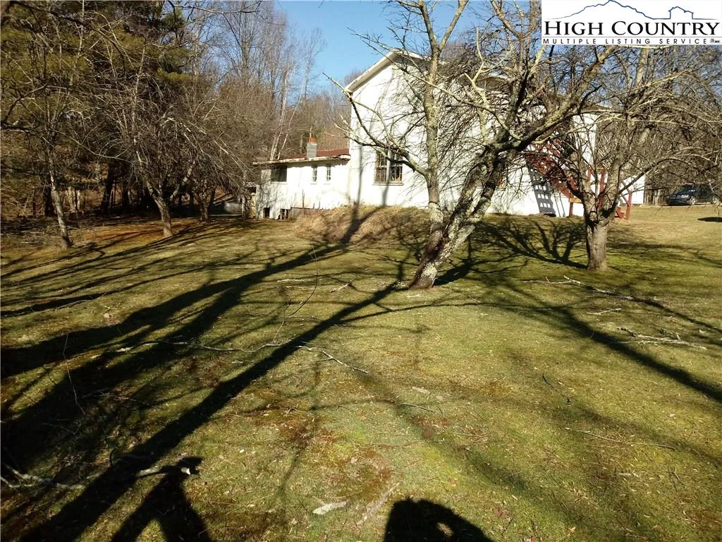 Image number 3 for the current listing