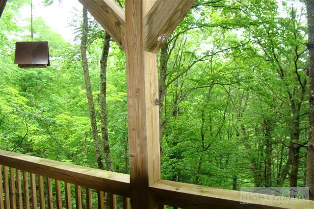 Image number 13 for the current listing