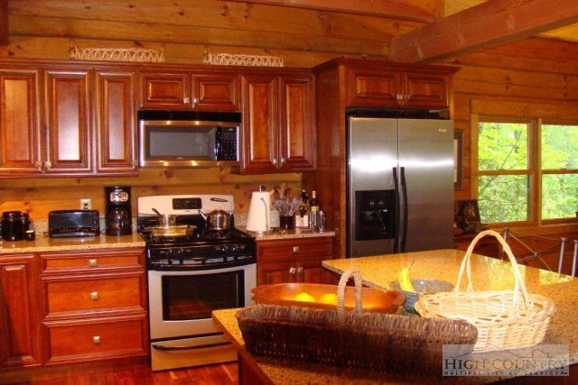Image number 7 for the current listing