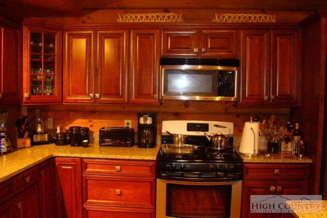 Image number 6 for the current listing