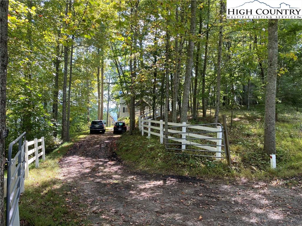 Image number 8 for the current listing