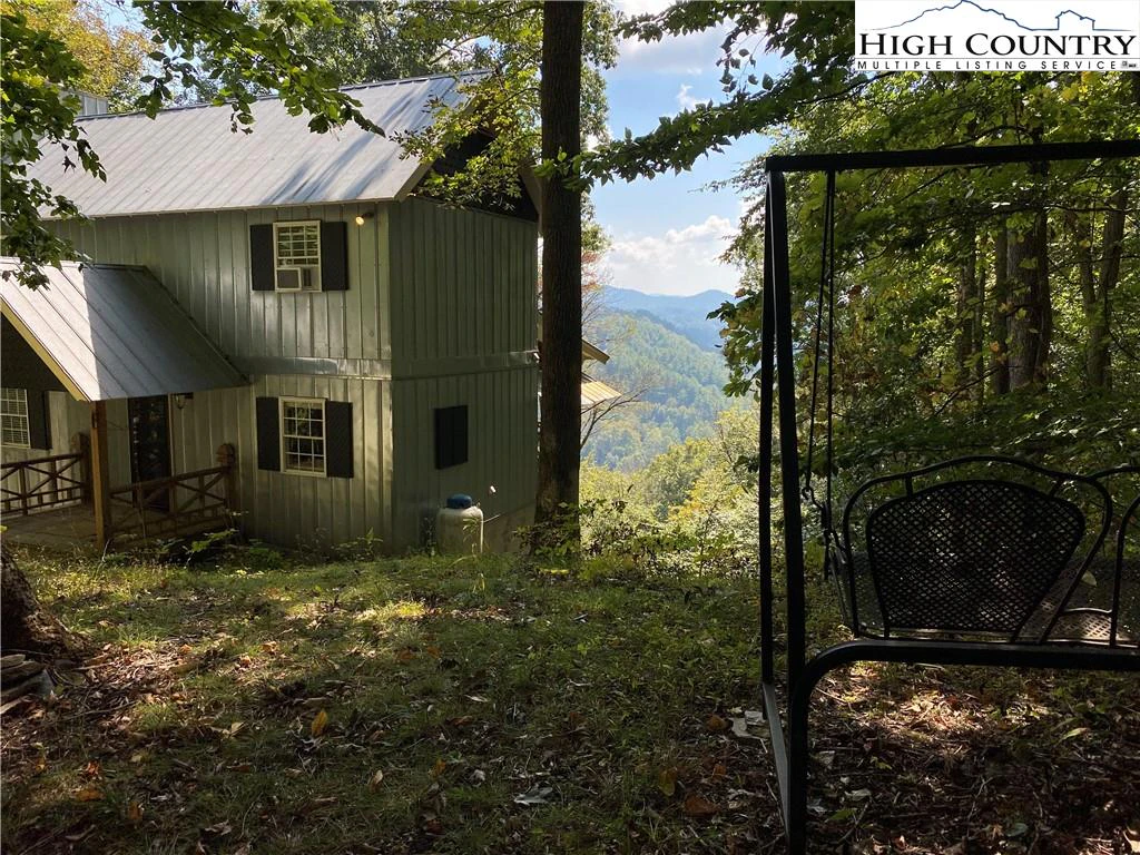 Image number 13 for the current listing