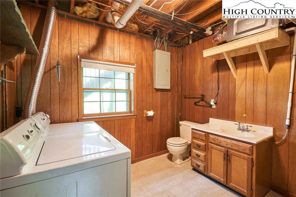 Image number 5 for the current listing