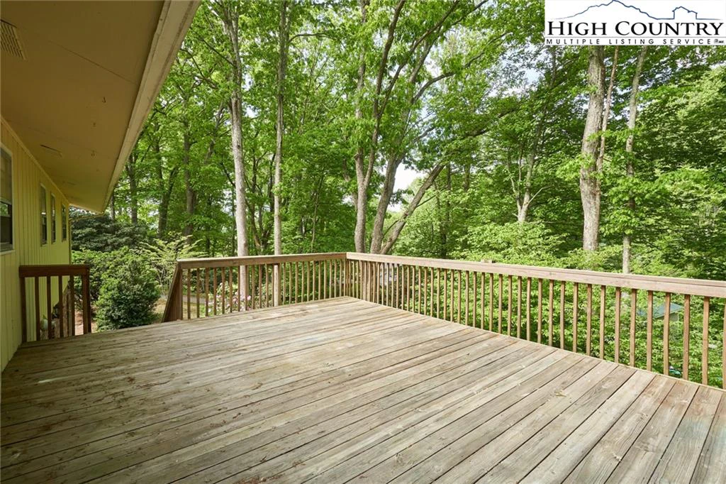 Image number 7 for the current listing