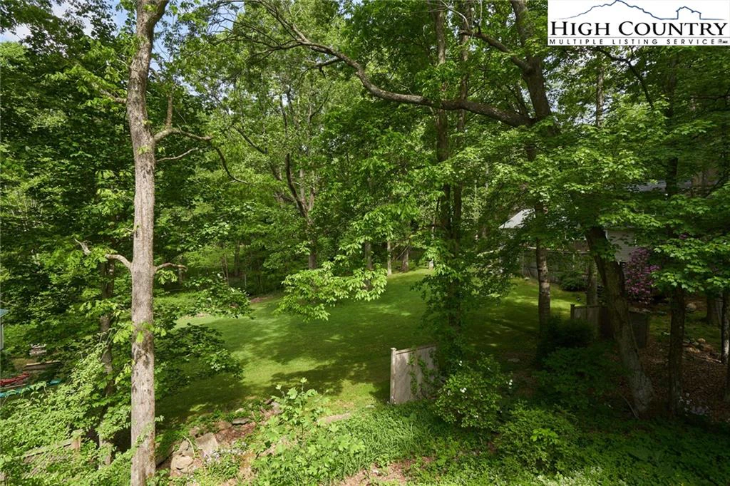 Image number 9 for the current listing