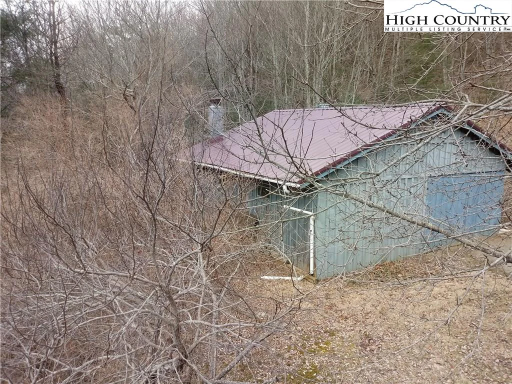 Image number 3 for the current listing