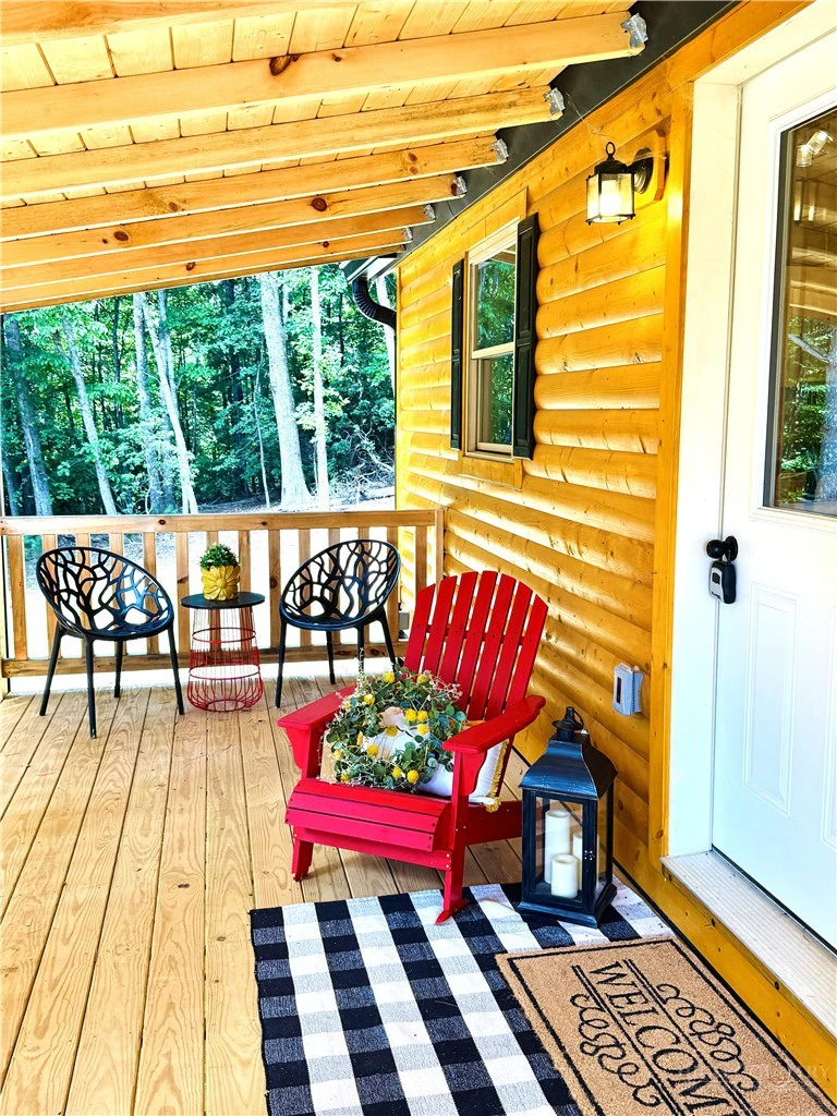 Image number 15 for the current listing