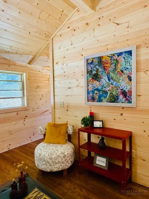 Image number 7 for the current listing