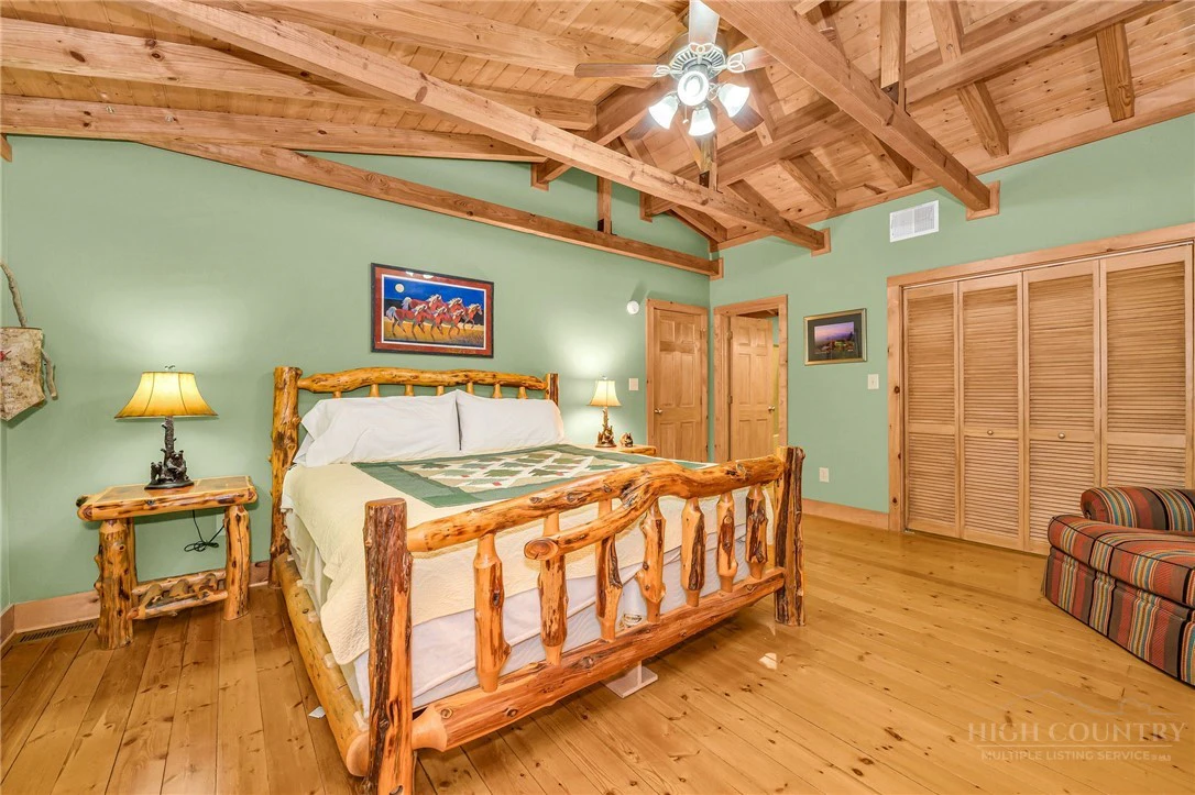 Image number 6 for the current listing