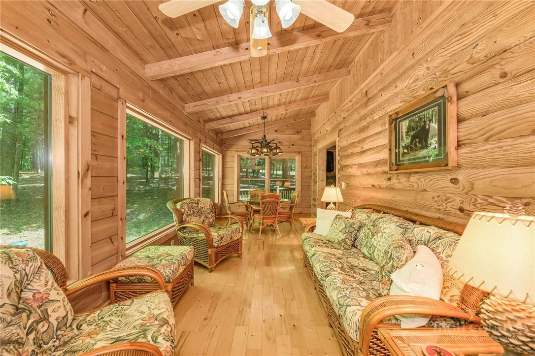 Image number 12 for the current listing
