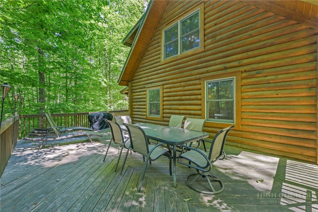 Image number 29 for the current listing