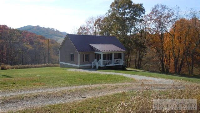 Image number 4 for the current listing
