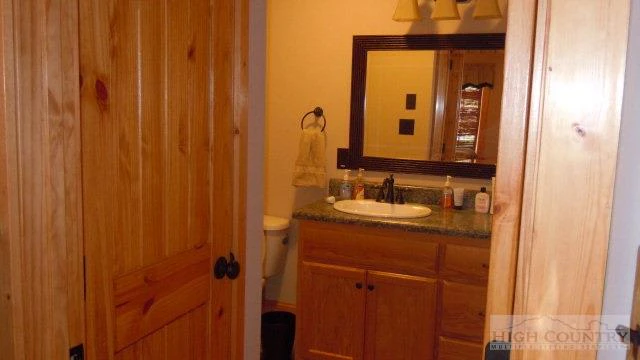 Image number 7 for the current listing