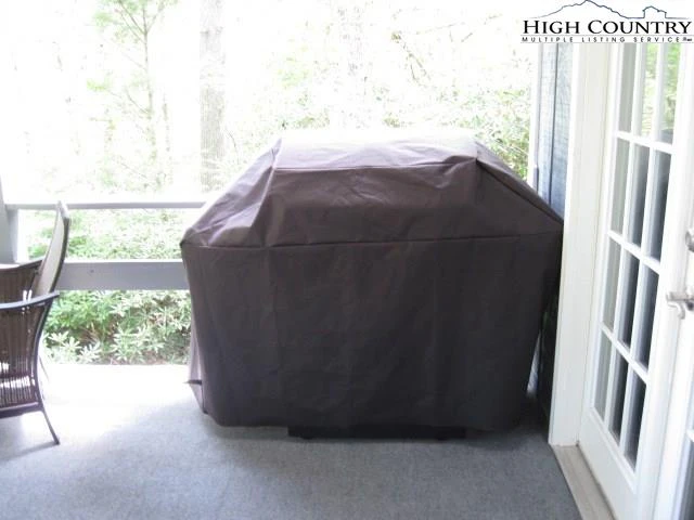 Image number 6 for the current listing