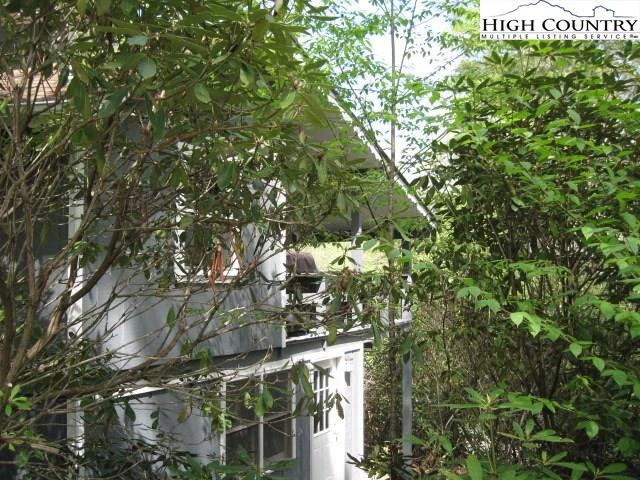 Image number 18 for the current listing