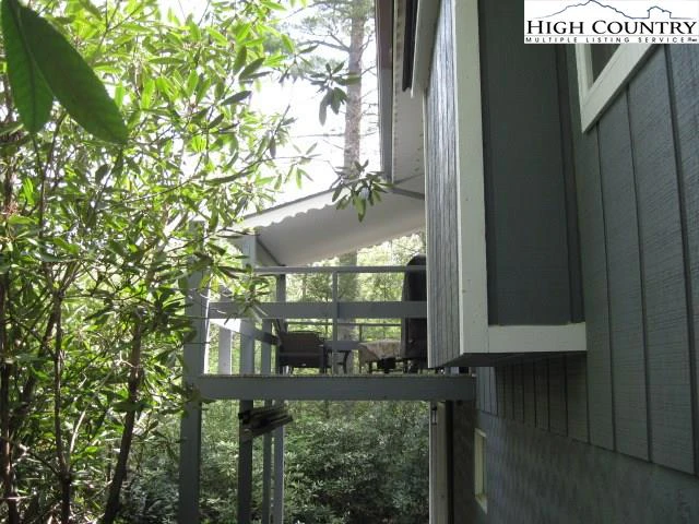 Image number 20 for the current listing