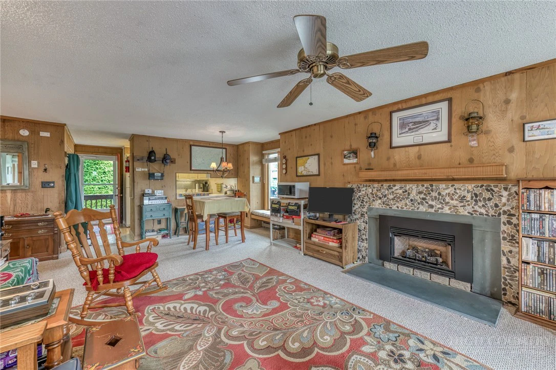 Image number 6 for the current listing