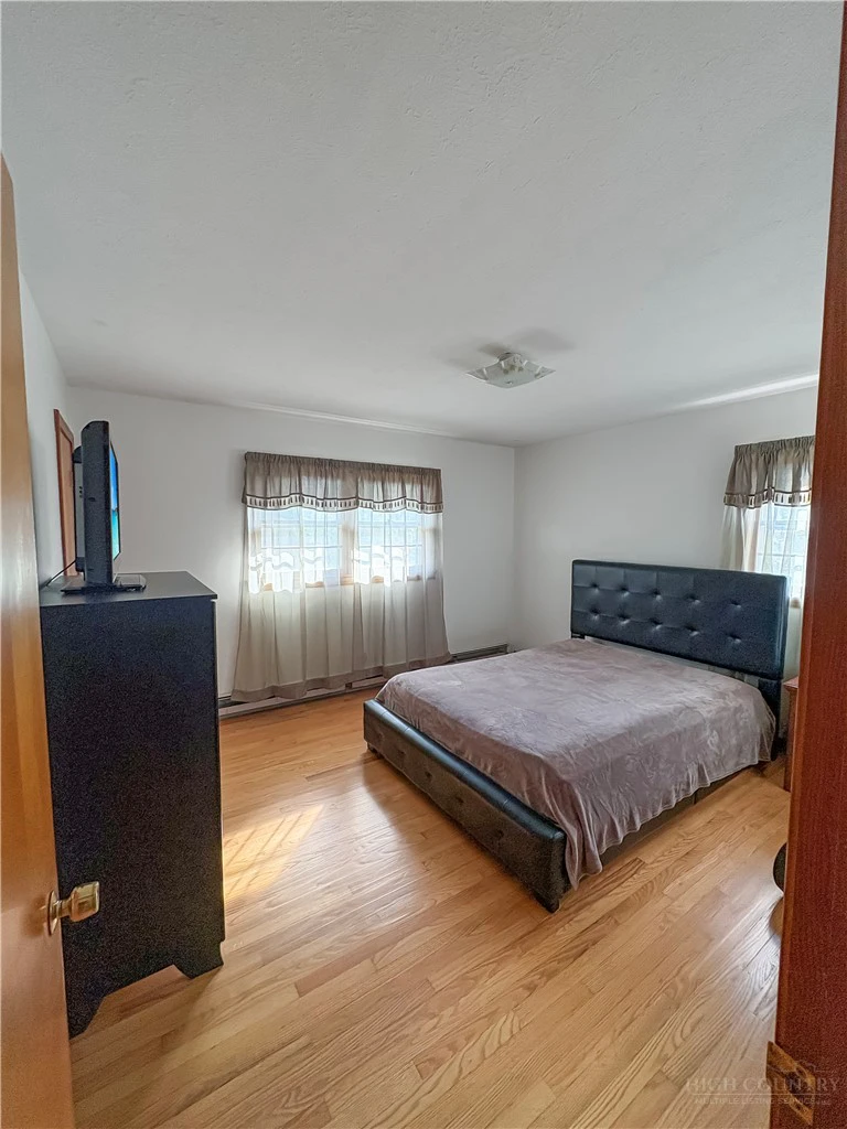 Image number 7 for the current listing