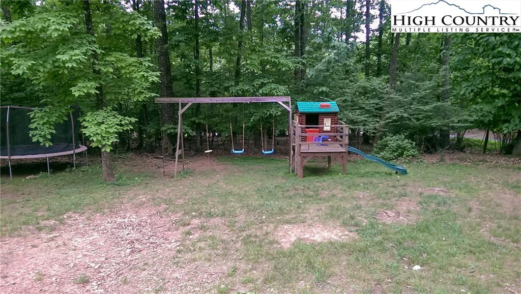 Image number 4 for the current listing