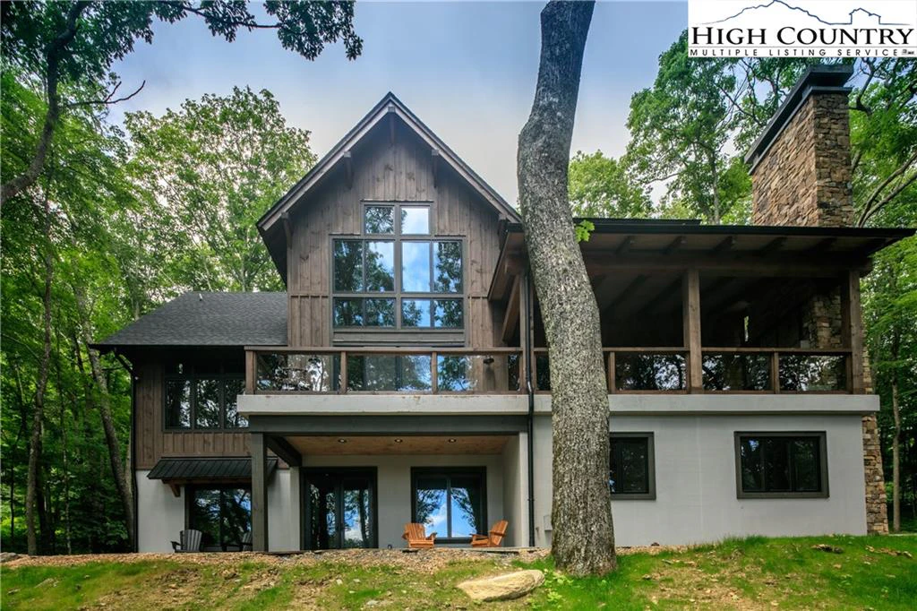 Image number 18 for the current listing