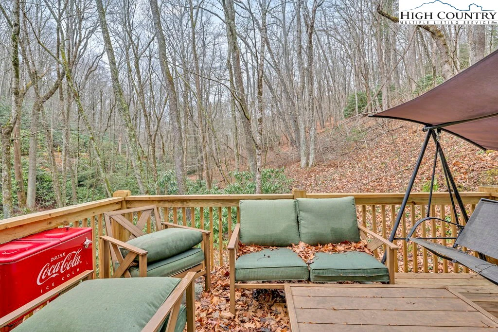 Image number 4 for the current listing