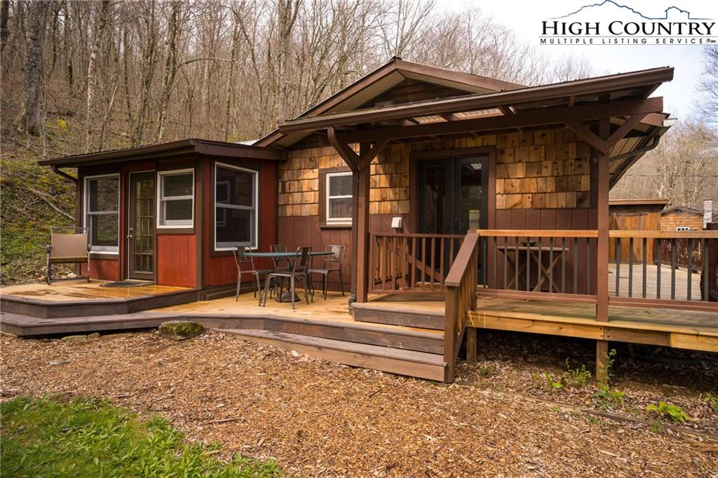 Image number 11 for the current listing