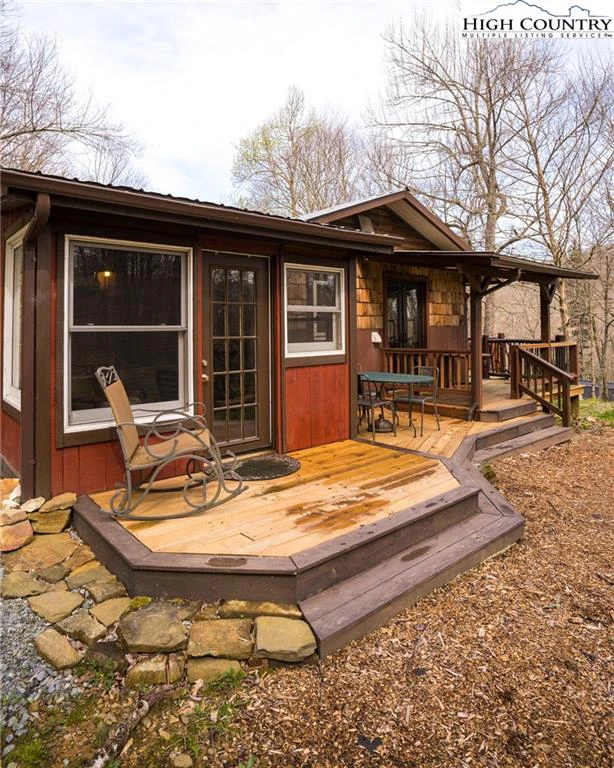 Image number 9 for the current listing