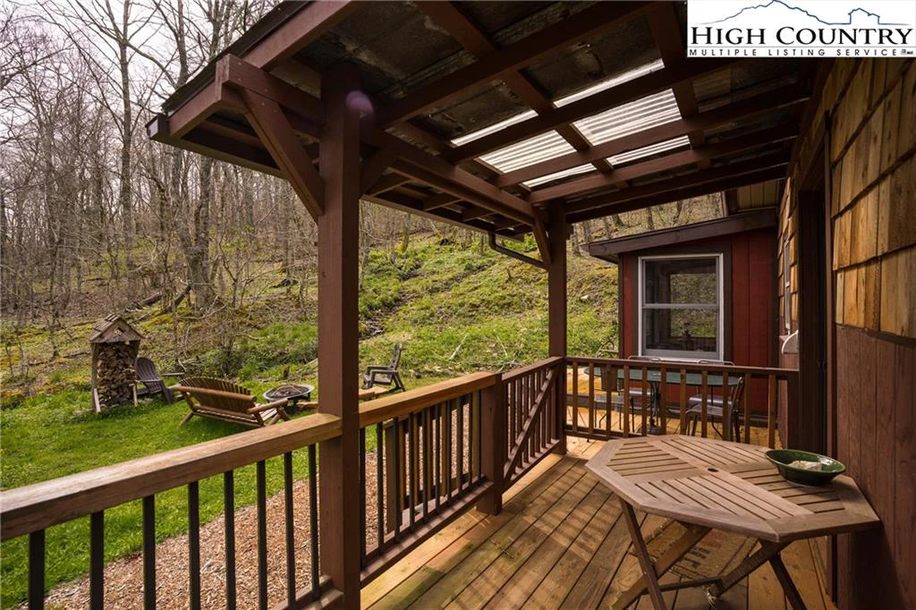 Image number 6 for the current listing