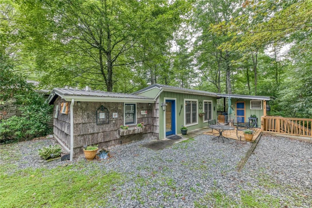 Image number 2 for the current listing