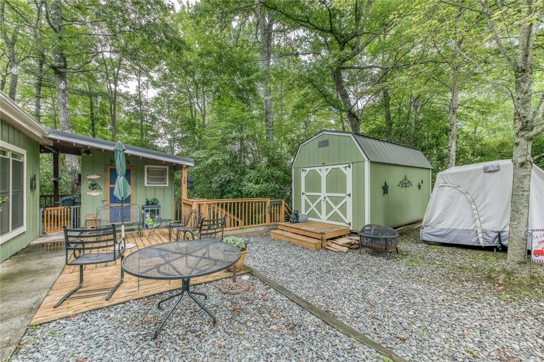 Image number 3 for the current listing