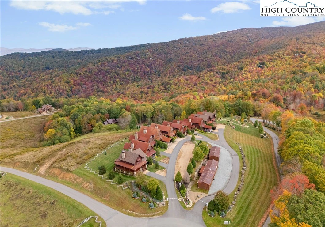 Image number 18 for the current listing