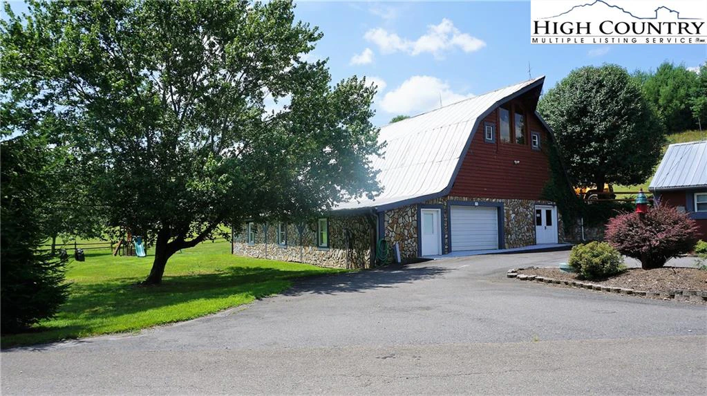 Image number 3 for the current listing