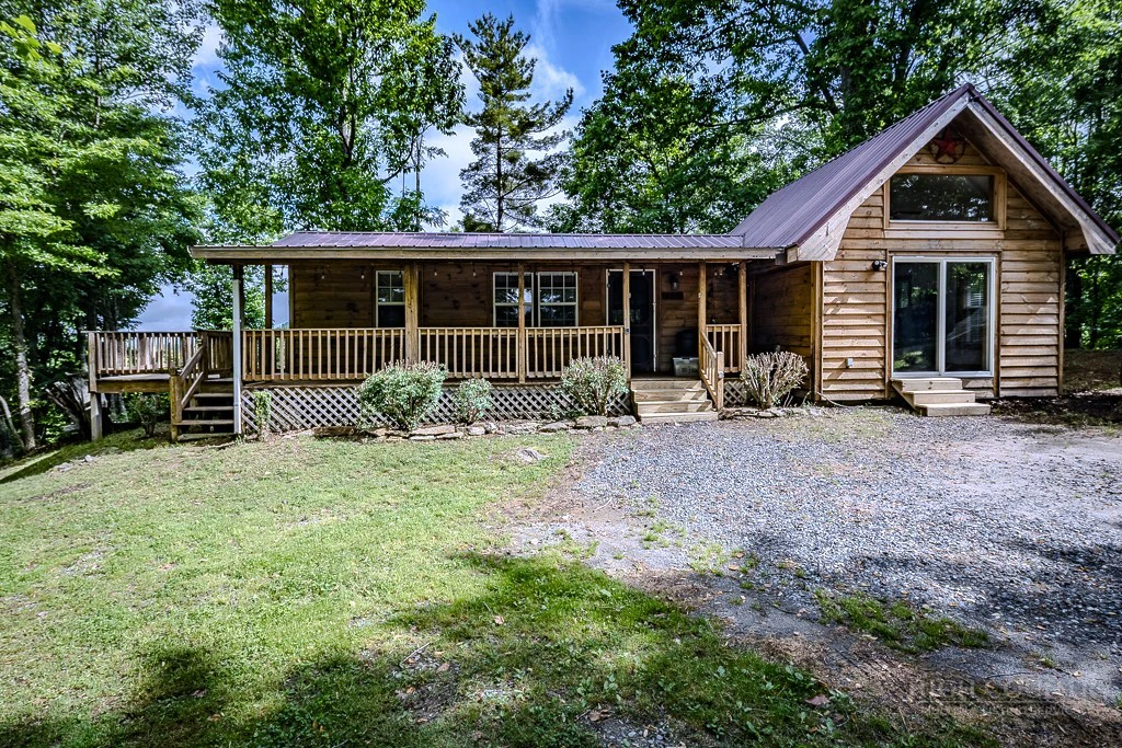 Image number 1 for the current listing