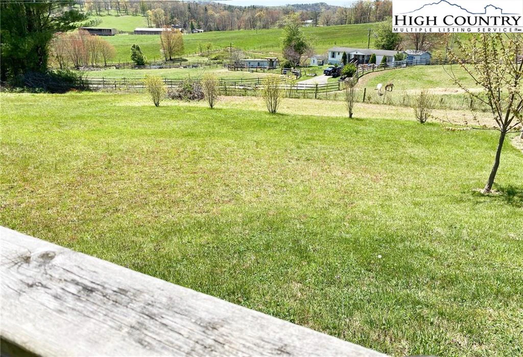 Image number 21 for the current listing