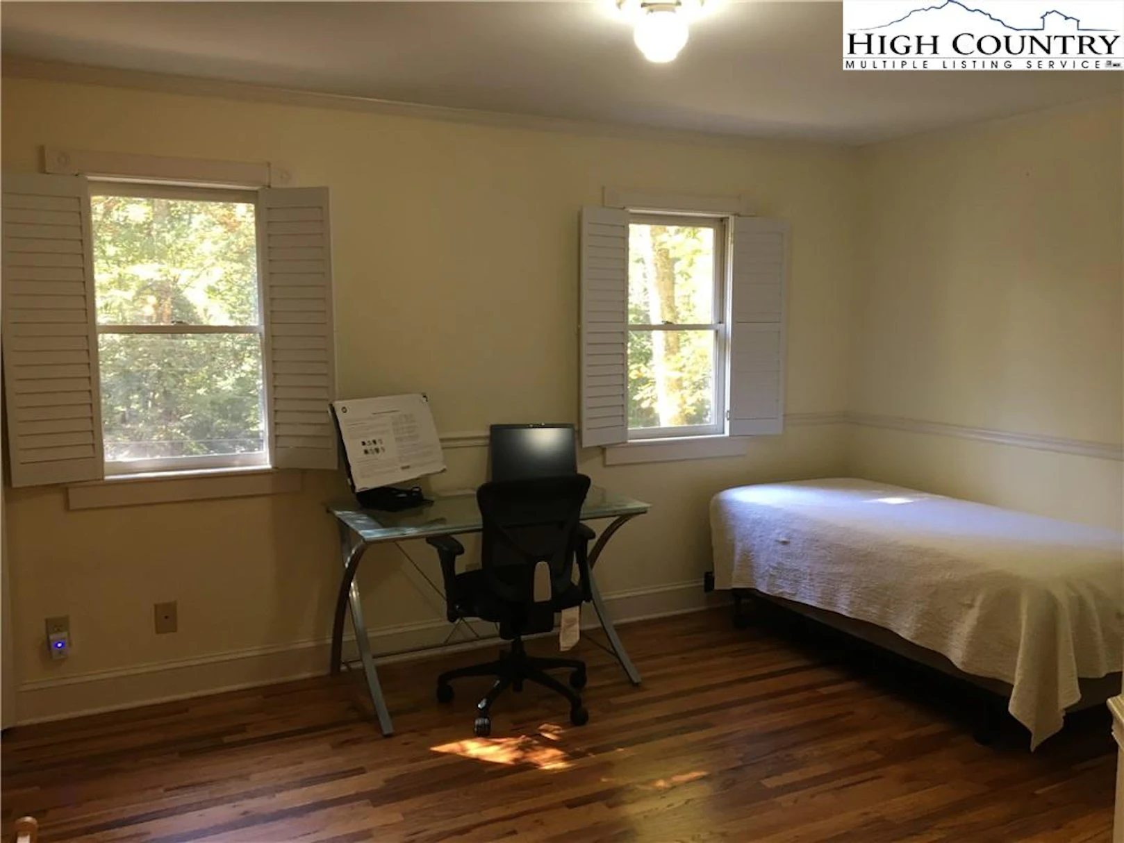 Image number 6 for the current listing