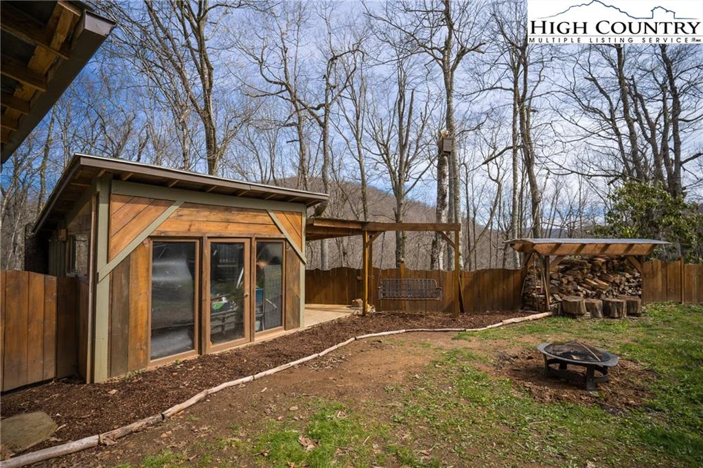 Image number 11 for the current listing
