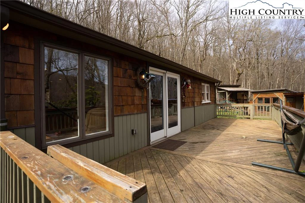 Image number 6 for the current listing