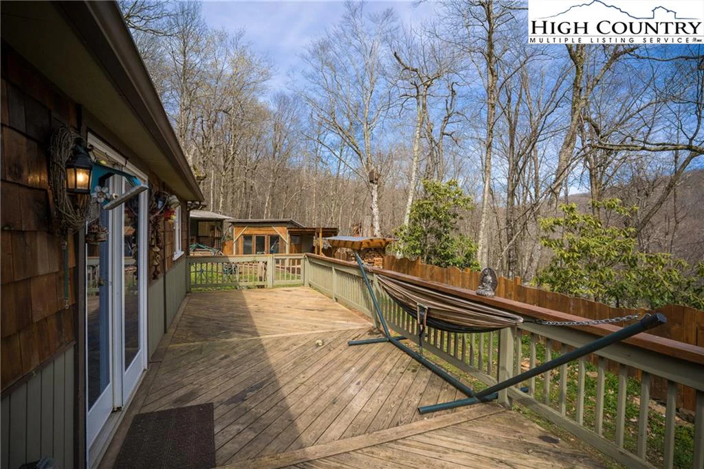 Image number 7 for the current listing
